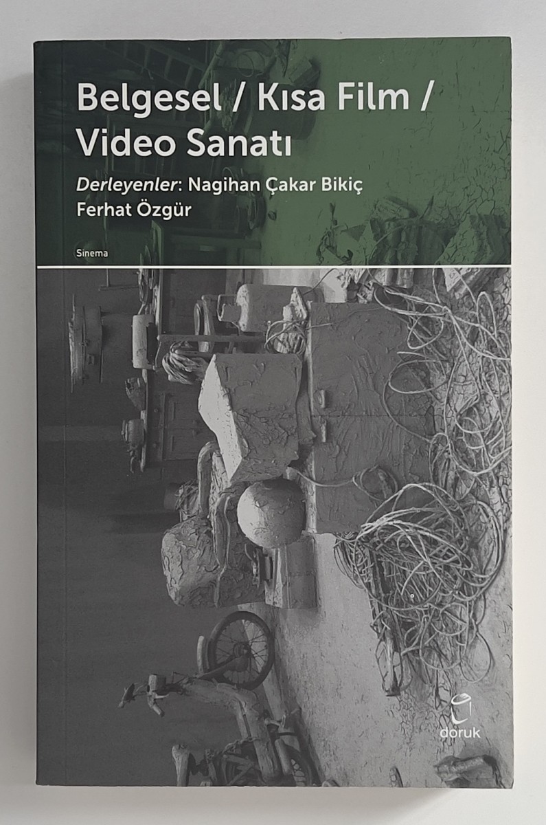 text on Dias & Riedweg's public art in Belgesel / Kısa Film / Video Sanatı, 2017