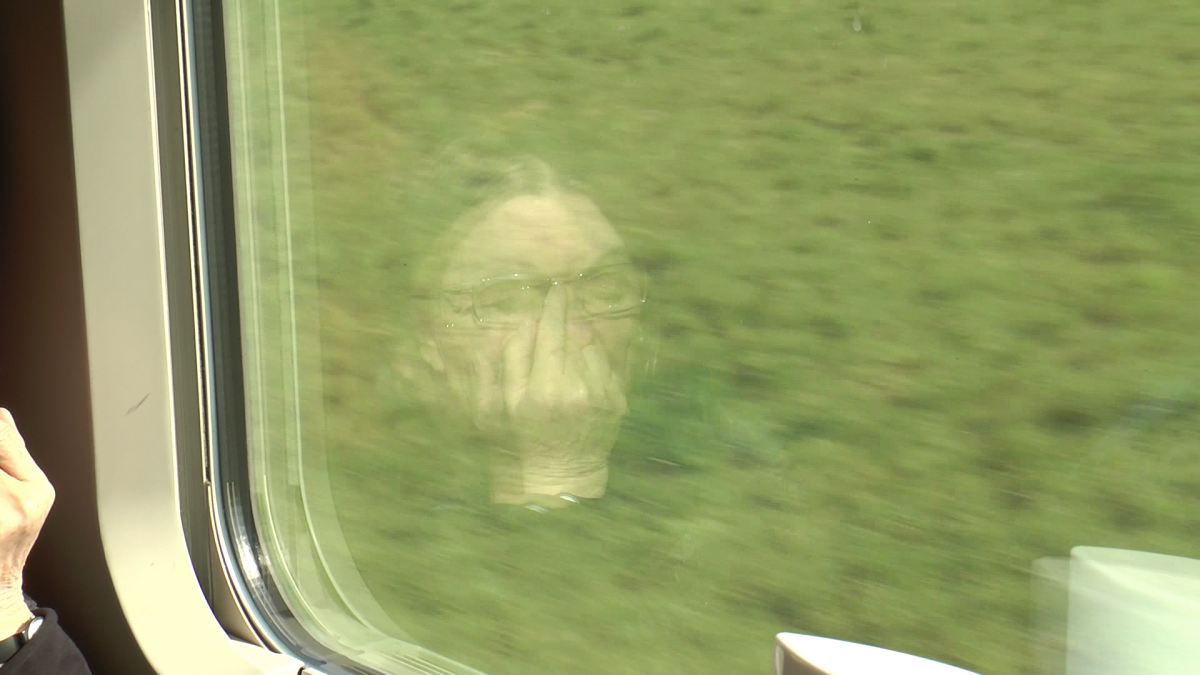 With Nil, Video 2019 by Melis Tezkan, video still 2